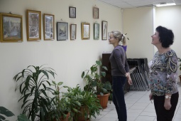 В МО Академическое открылась новая выставка картин – «Волшебная вышивка»