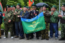 Торжественная церемония возложения цветов, посвященная празднованию Дня пограничника