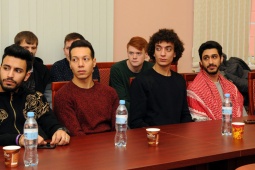 В Петербурге обсудили межнациональные вопросы в молодежной среде
