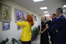 Открытие выставки живописи Александры Карповой