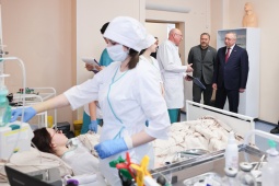 160 тысяч сложнейших операций и новые поликлиники: как меняется медицина Петербурга