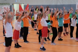 «Веселые старты» – игры для самых юных