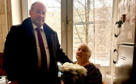 Глава муниципального образования Игорь Пыжик поздравил 100-летнего юбиляра 
