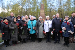Церемония памяти на Богословском кладбище