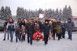 Почтили память погибших воинов и жителей блокадного Ленинграда