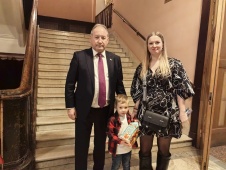 Юные жители округа побывали в гостях у Снежной королевы