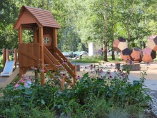 РАБОТЫ ПО КОМПЛЕКСНОМУ БЛАГОУСТРОЙСТВУ БЛИЗЯТСЯ К ЗАВЕРШЕНИЮ