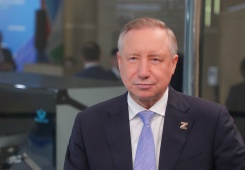 Петербург готовят к зиме: за месяц приведут в порядок 300 млн «квадратов» 